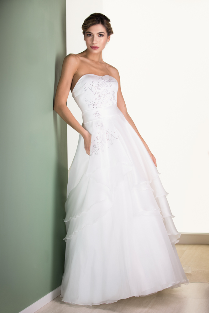 Ritratto di sposa in studio